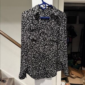 Express Monochrome Floral Button-Up Blouse